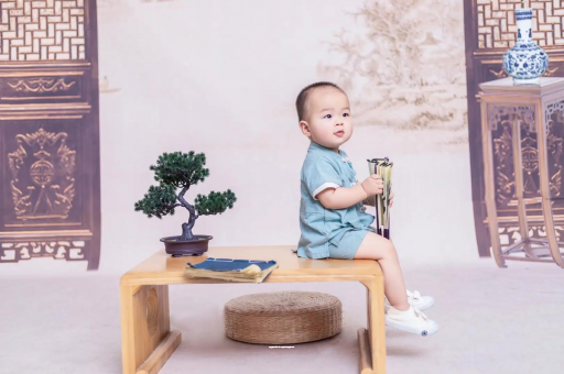 桦甸宝宝几个月翻身才正常