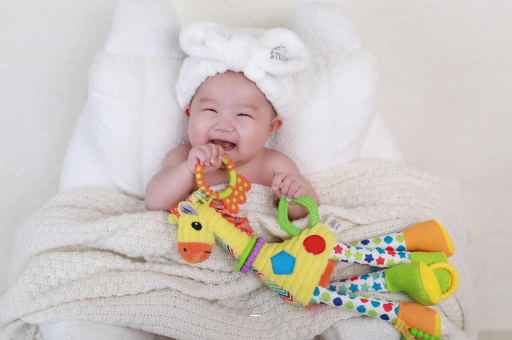 桦甸宝宝和宝贝哪个更爱